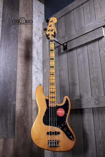 Басс гитара Squier Classic Vibe &apos;70s Jazz Bass, Maple Fingerboard, Natural Bass Guitar 0374540521