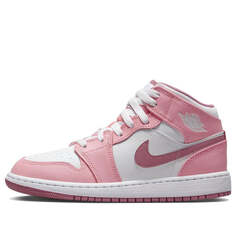 Кроссовки (GS) Air Jordan 1 Mid &apos;Valentine&apos;s Day&apos;, цвет coral chalk/desert berry/white Nike