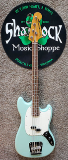 Басс гитара Squier Classic Vibe &apos;60s Mustang Bass, Laurel Fingerboard, Surf Green