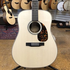 Акустическая гитара Larrivee D-40 Limited Run Legacy Series European Spruce/Shedua Acoustic w/Headstock Inlay, Hard Case