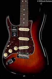 Электрогитара Fender American Professional II Stratocaster Rosewood Fingerboard 3-Color Sunburst Left-Hand - US210005450-8.09 lbs