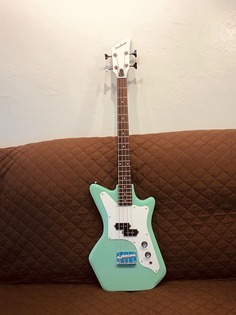 Басс гитара Airline JETSONS JR BASS Solid Basswood Body Bolt-On Maple Neck C Shape 4-String Electric Bass Guitar Eastwood