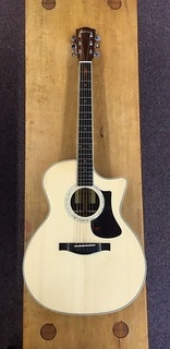Акустическая гитара Eastman AC422CE Grand Auditorium Cutaway Guitar W/Pickup &amp; Hardshell Case