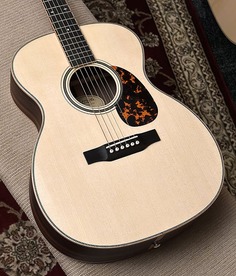 Акустическая гитара Larrivee OM-40RW Limited Edition Aged Moon Spruce Top Acoustic Guitar with Hard Case