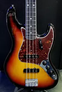 Басс гитара Fender American Vintage II &apos;66 Jazz Bass 3-Color Sunburst w/FREE Pro Set up