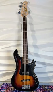 Басс гитара Cort GB3 5-String 3 Tone Burst Bass Guitar