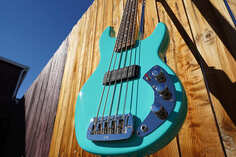 Басс гитара G&amp;L USA Series 750 CLF-Research L-1000 Turquoise 5-String Electric Bass Guitar G&L