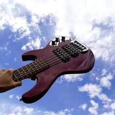 Басс гитара G&amp;L USA Series 750 CLF Research L-2500 Ruby Red Metallic 5-String Bass w/ Black Tolex Case(2022) G&L