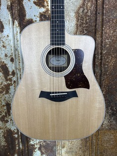 Акустическая гитара Taylor 210ce Dreadnaught Layered Rosewood Acoustic-Electric