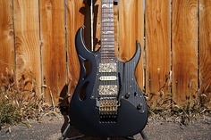 Электрогитара Ibanez Steve Vai PIA3761 - Onyx Black 6-String Electric Guitar w/ Hardshell Case