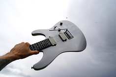 Электрогитара Ibanez Signature TOD10 - Silver Tim Henson 6-String Electric Guitar w/ Gig Bag