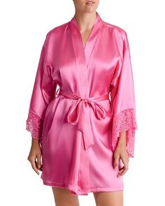 Роскошный атласный халат с запахом Love Story In Bloom by Jonquil, цвет Pink