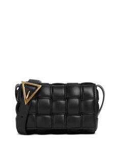 Маленькая кожаная сумка через плечо Cassette Intreccio с мягкой подкладкой Bottega Veneta, цвет Black