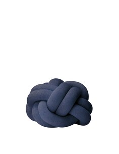 Подушка с узлом Design House Stockholm, темно-синий