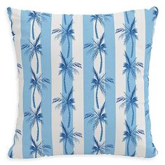 Уличная подушка Cabana Stripe Palms синего цвета, 18 x 18 дюймов Cloth &amp; Company, цвет Blue