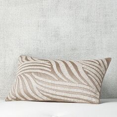 Декоративная подушка «мазок кисти», 12 x 22 дюйма Hudson Park Collection, цвет Tan/Beige