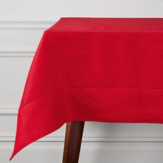 Фестивальная скатерть, 66 x 124 дюйма SFERRA, цвет Red