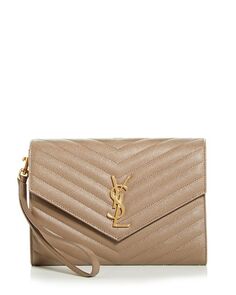 Кассандра Мателасс&amp;;eacute; Чехол с клапаном Saint Laurent, цвет Tan/Beige