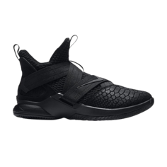 Кроссовки Nike Lebron Soldier 12 SFG GS &apos;Triple Black&apos;, черный