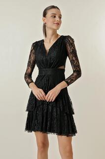 Многослойное кружевное короткое платье с V-образным вырезом спереди и сзади By Saygı, черный