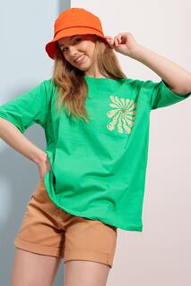 Женская зеленая футболка оверсайз из 100% хлопка с круглым вырезом спереди и сзади с флоковым принтом ALC-X7978 Trend Alaçatı Stili, зеленый