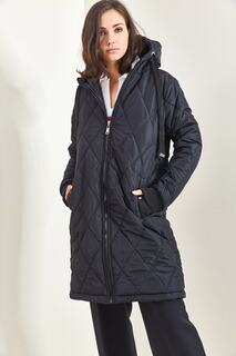 Женское стеганое пальто с капюшоном 5138 Bianco Lucci, черный