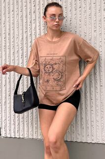 Норковая женская футболка оверсайз с принтом Sun And Moon Swist, коричневый