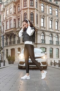 Бело-черные женские зимние кроссовки удобная спортивная обувь Jump, белый