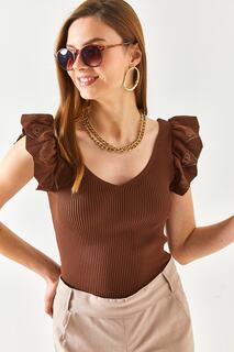 Женская трикотажная блузка горько-коричневого цвета с V-образным плечом и рюшами спереди и сзади Olalook, коричневый