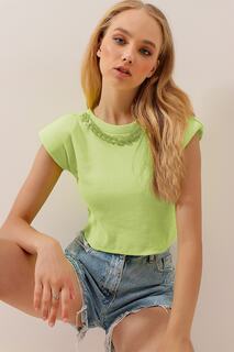 Женская укороченная трикотажная блузка с зеленым воротником и аксессуарами Trend Alaçatı Stili, зеленый