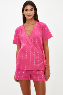 Широкий тканый пижамный комплект из 100 % хлопка в полоску фуксии с рубашкой и шортами Trendyol, розовый