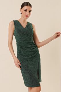 Платье с блестками из лайкры, плиссированной грудью и юбкой, разрезом спереди на подкладке, изумрудный цвет By Saygı, зеленый