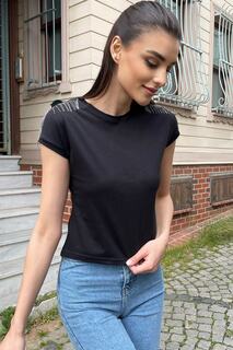 Женская черная футболка с круглым вырезом и плечами, украшенная цепочкой ALC-X9974 Trend Alaçatı Stili, черный