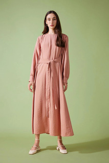 Платье стандартного кроя с круглым вырезом и длинными рукавами DeFacto, розовый
