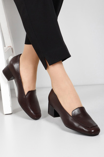 Коричневые антикварные женские туфли из натуральной кожи на коротком толстом каблуке с тупым носком 13312 GÖNDERİ(R), коричневый
