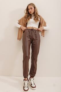 Женские повседневные брюки из искусственной кожи шоколадного цвета с двойными карманами на талии и эластичными запястьями ALC-X7329 Trend Alaçatı Stili, коричневый