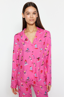 Розовый вискозный пижамный комплект с рубашкой и брюками с лыжным принтом Trendyol