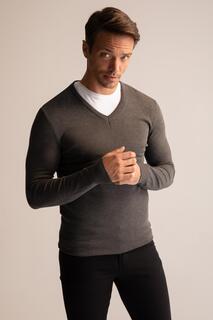 Трикотажный свитер премиум-класса стандартного кроя с V-образным вырезом DeFacto, серый