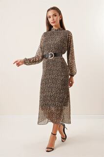 Длинное полностью плиссированное шифоновое платье на подкладке с леопардовым узором и поясом, коричневое By Saygı, коричневый