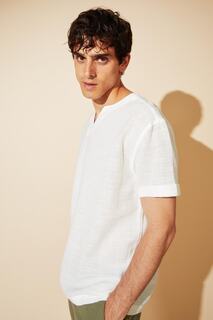 Рубашка стандартного кроя из 100 % хлопка с V-образным вырезом и короткими рукавами DeFacto, белый