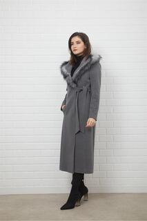 Меховое пальто с капюшоном и застежкой сбоку Серый 3697 Concept.