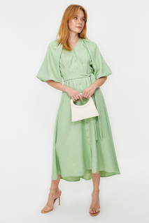 Светло-зеленое льняное тканое платье-рубашка с поясом и рукавами-половинками-воздушными шарами Trendyol Modest, зеленый