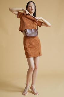 Мини-юбка с разрезом и узором на талии с нормальной талией и детальной отделкой DeFacto, коричневый