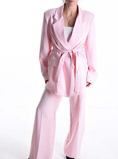 Широкий костюм с поясом и подплечниками, розовый NO Brand