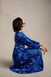 Атласное платье миди с V-образным вырезом и цветочным принтом Oasis, темно-синий