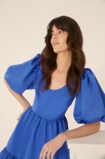 Атласное платье с пышными рукавами и плиссированной юбкой Oasis, синий