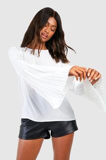 Тканая блузка со складками и расклешенными манжетами boohoo, белый