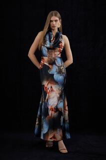 Высокое атласное платье макси с фотографическим цветочным принтом Karen Millen, мультиколор