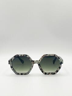 Крупные солнцезащитные очки с шестигранной оправой светло-серого черепахового цвета SVNX, серый