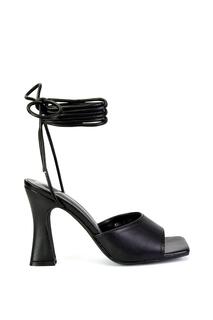 Туфли на высоком каблуке «Флора» на шнуровке с квадратным носком XY London, черный